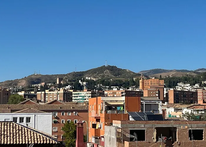 Bonito apartamento en Granada (zona palacio congresos y metro)
